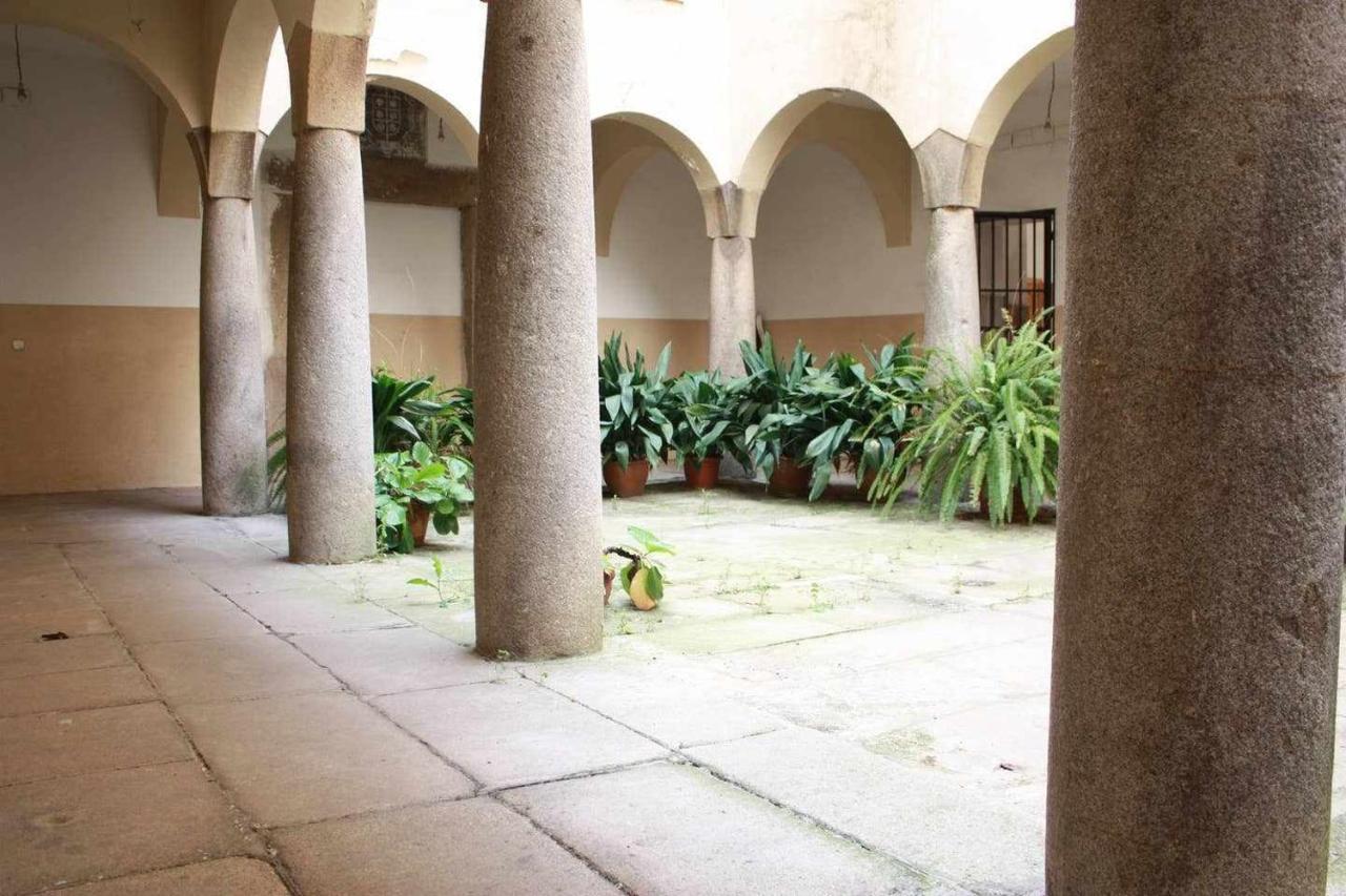 Plasencia Santa Ana Apartment Luaran gambar